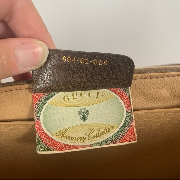 Vintage Gucci Messenger Crossbody - Picture 5 of 8